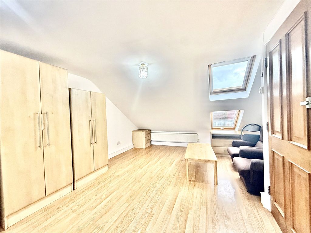 Property photo 3 of 6 Picture No. 03