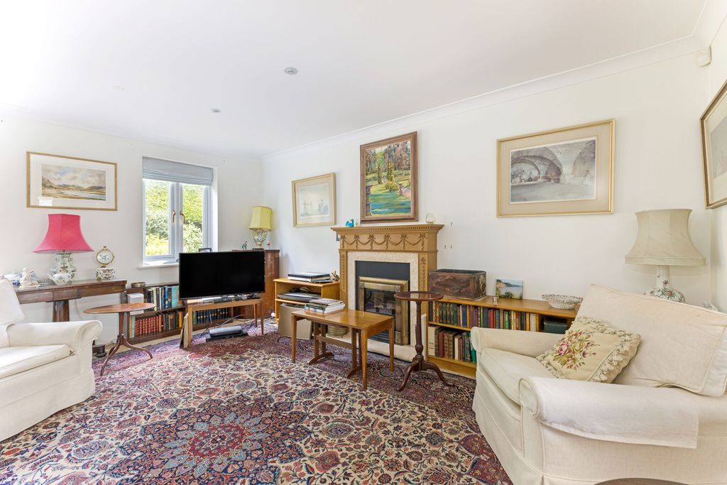 Property photo 2 of 19