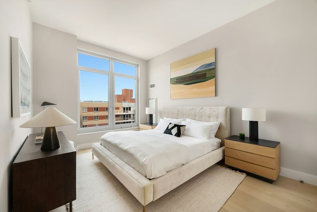 Property photo 3 of 12 <Alttext/>