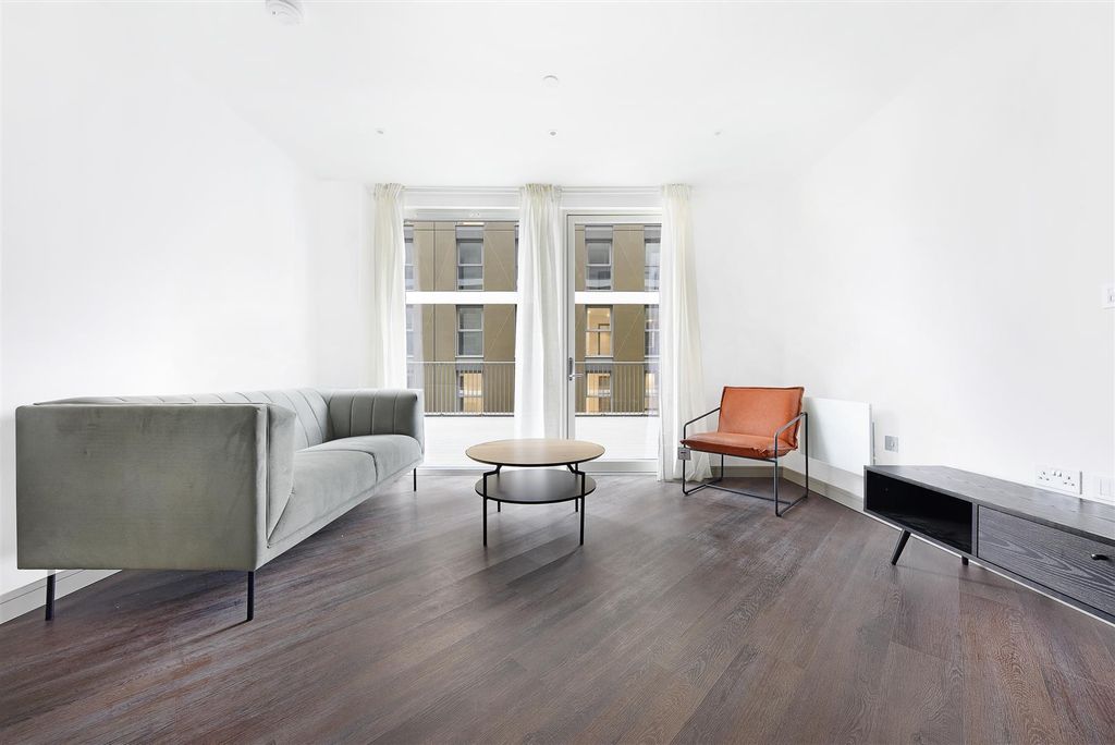 Property photo 2 of 9