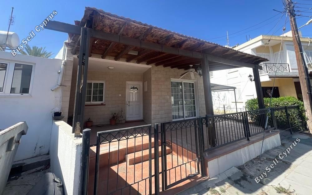 Property photo 1 of 3