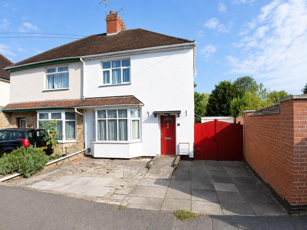 Property photo 1 of 17