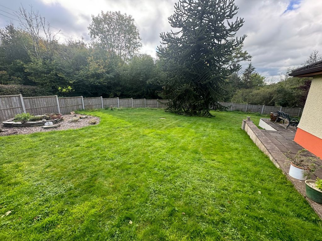Property photo 3 of 23