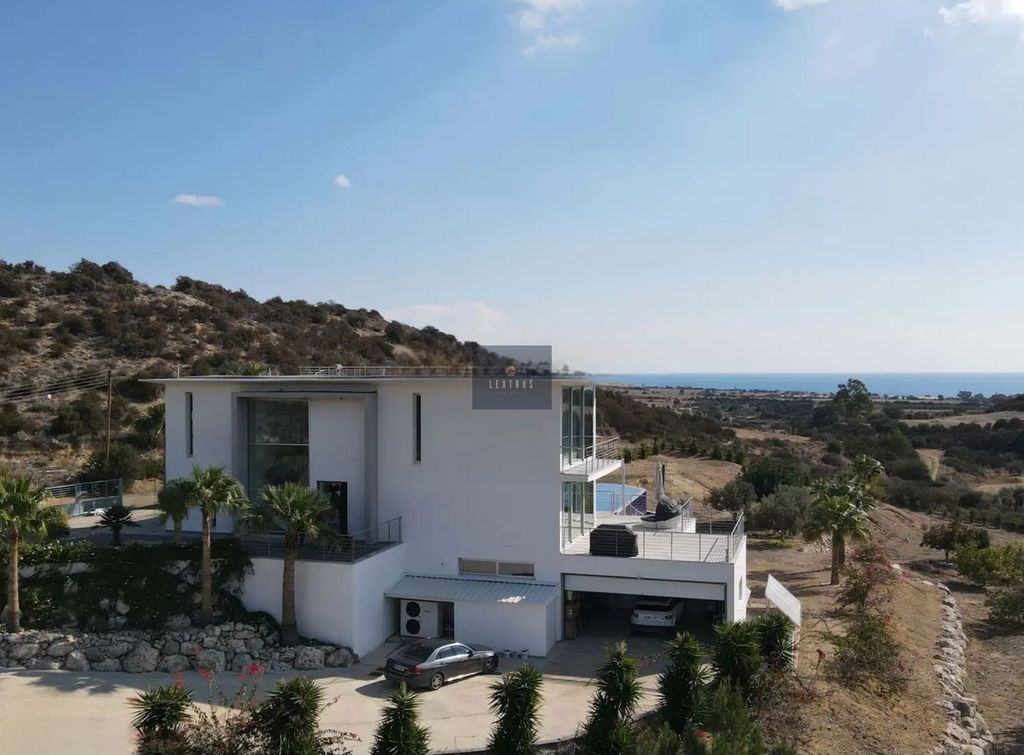 Property photo 3 of 19