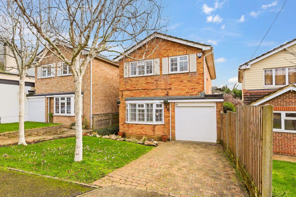 Property photo 1 of 27