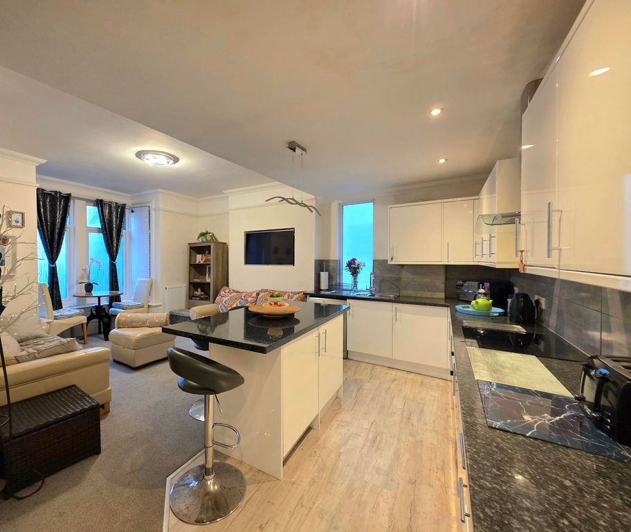 Property photo 1 of 10 Image