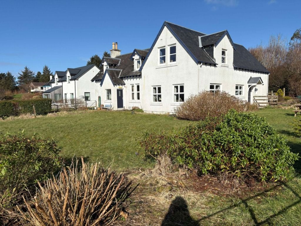 Property photo 1 of 53