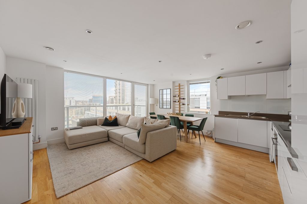 Property photo 1 of 14 094A7228