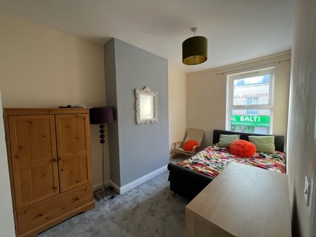 Property photo 1 of 5 Balcony