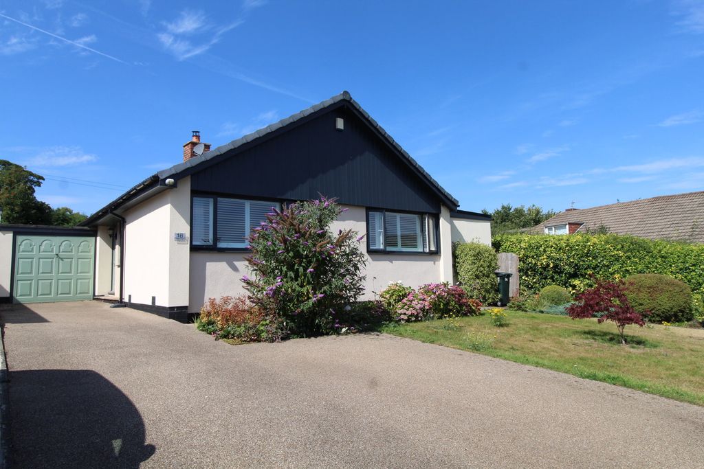 Property photo 1 of 18