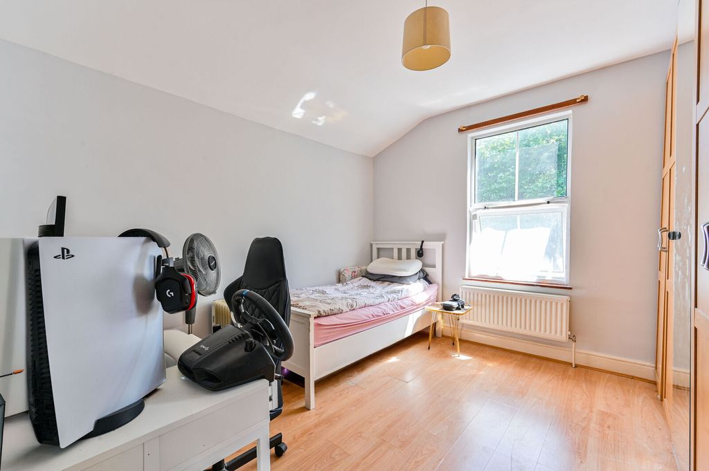 Property photo 1 of 19