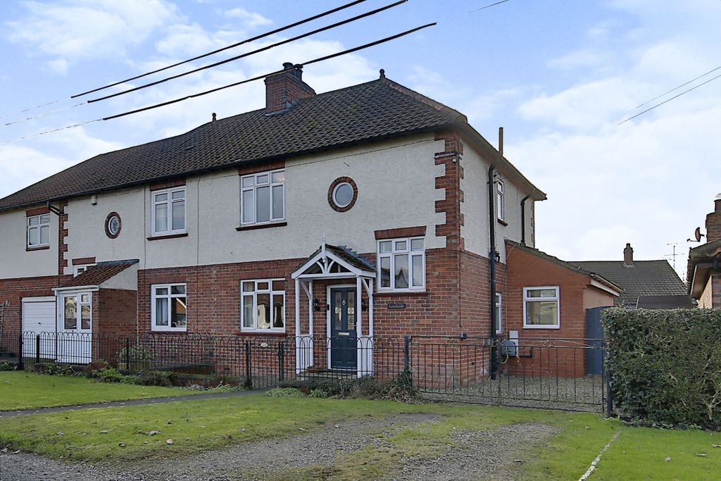 3 bed detached house for sale Dalton-on-Tees