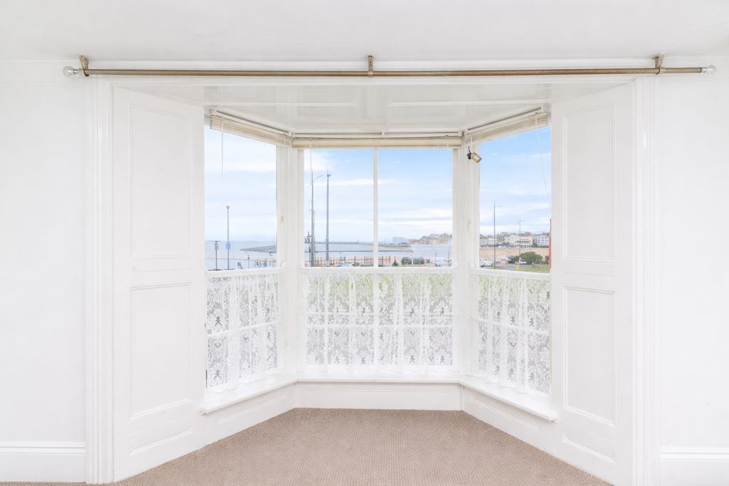 Property photo 2 of 10 Picture No. 41