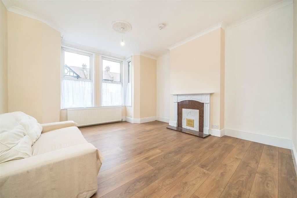 Property photo 2 of 4