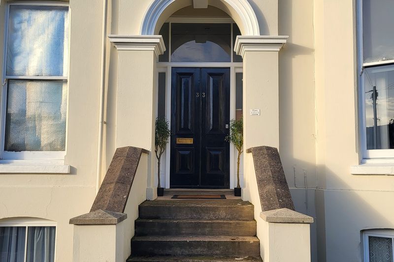 Property photo 2 of 17 Entrance Area