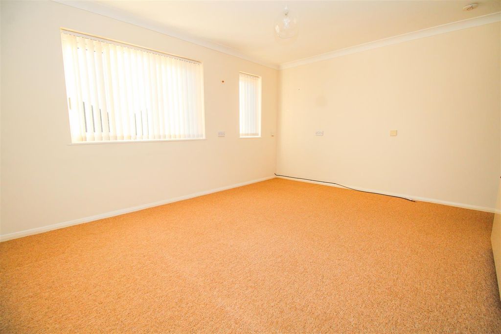 Property photo 2 of 8 Img_7985.Jpg