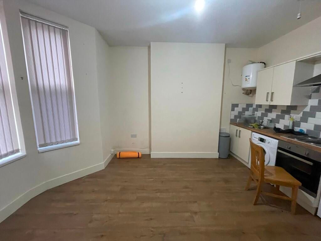 Property photo 3 of 5