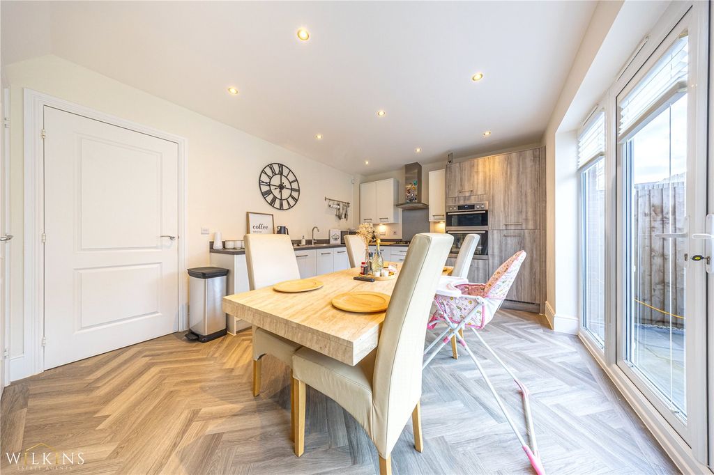 Property photo 3 of 36 Picture No. 07