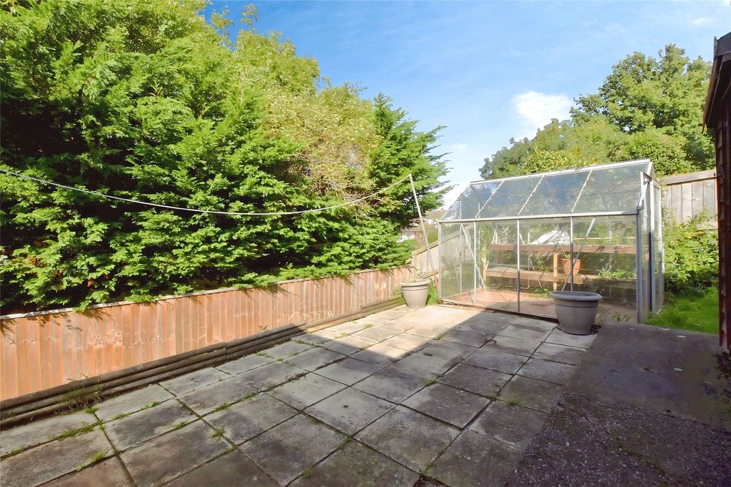 Property photo 2 of 16 Garden