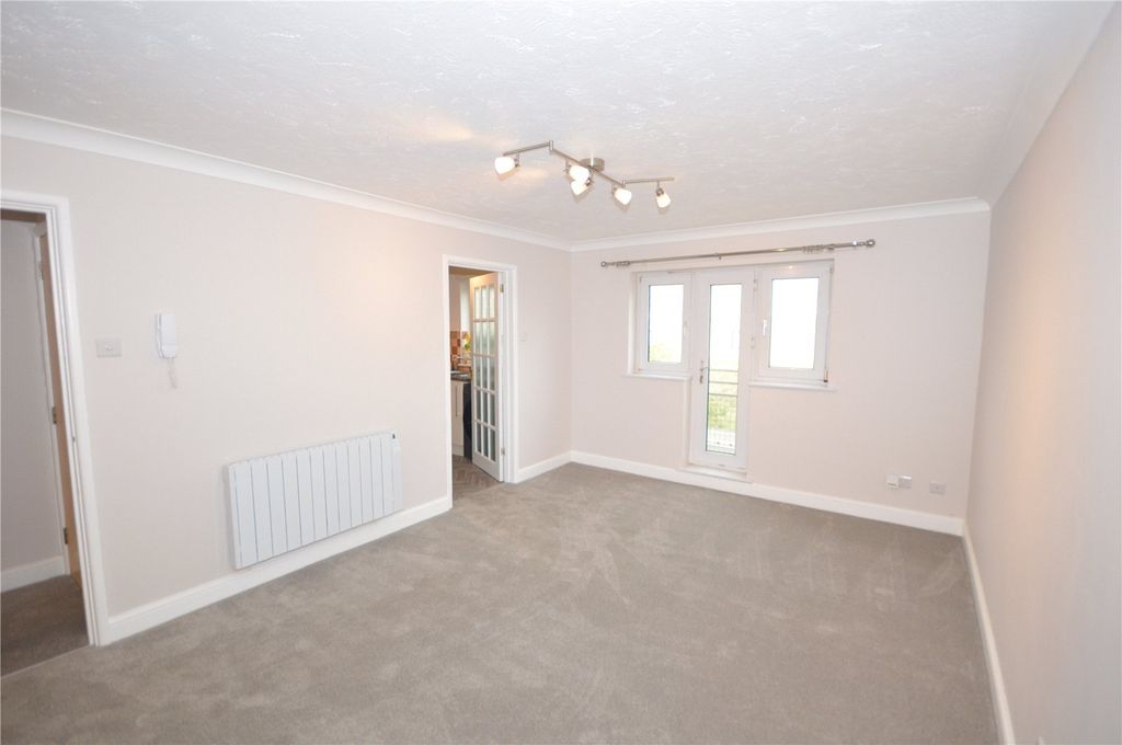 Property photo 3 of 6 Picture No. 02