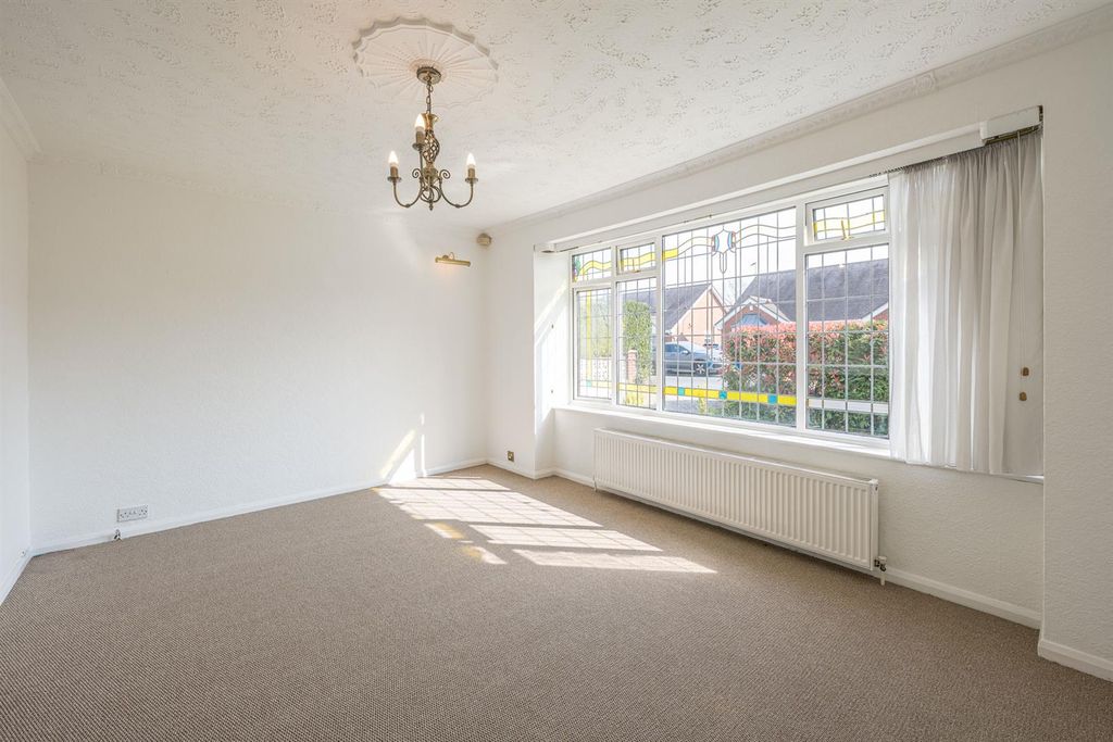 Property photo 2 of 25