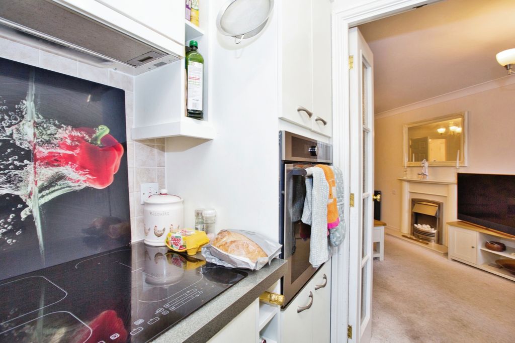 Property photo 3 of 10 View