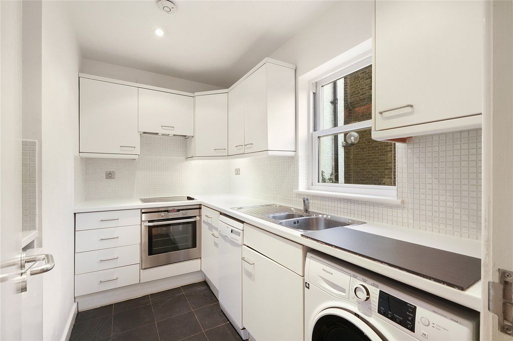 Property photo 3 of 18 Picture No. 20