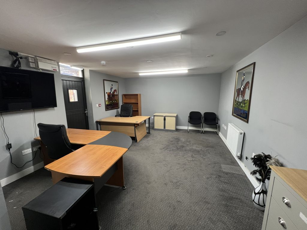 Property photo 3 of 3
