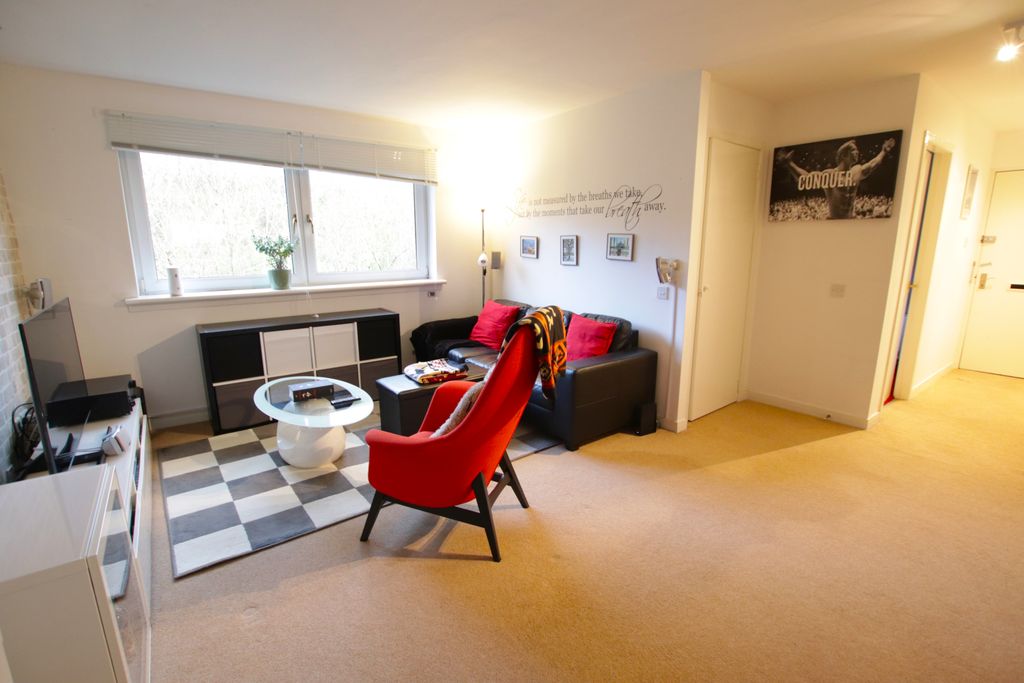 Property photo 2 of 7 Lounge