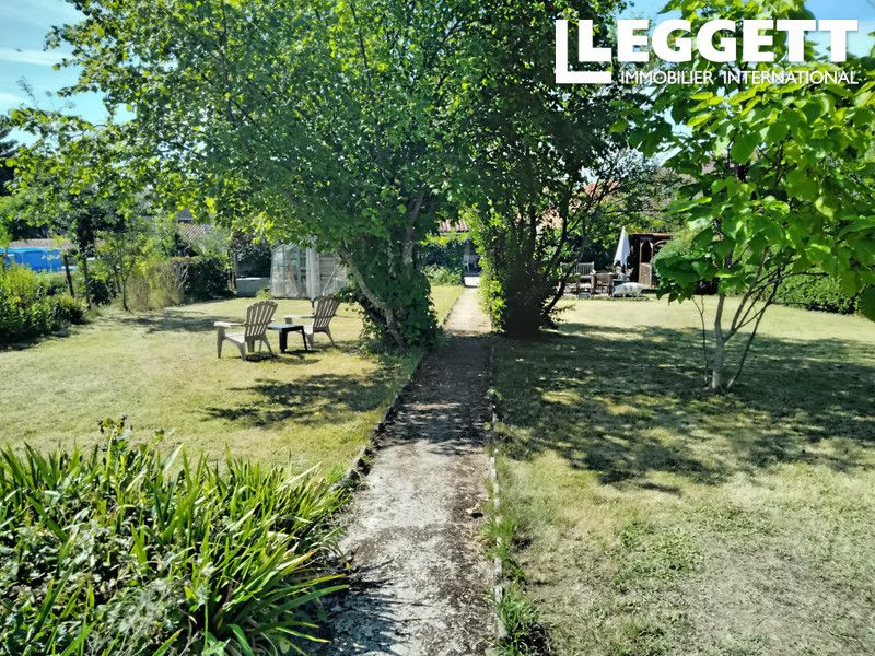 Property photo 3 of 10