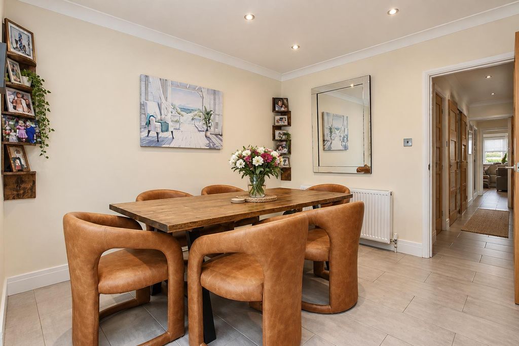 Property photo 2 of 13 97E8c3E6-33Da-4205-Bc0c-6B76Fa817dc8.Png