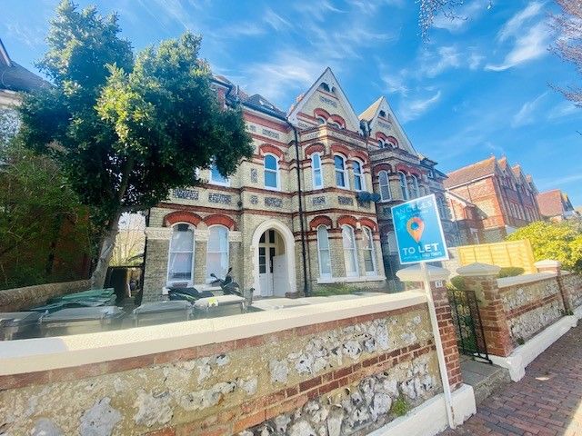 Property photo 1 of 7 First Floor Flat