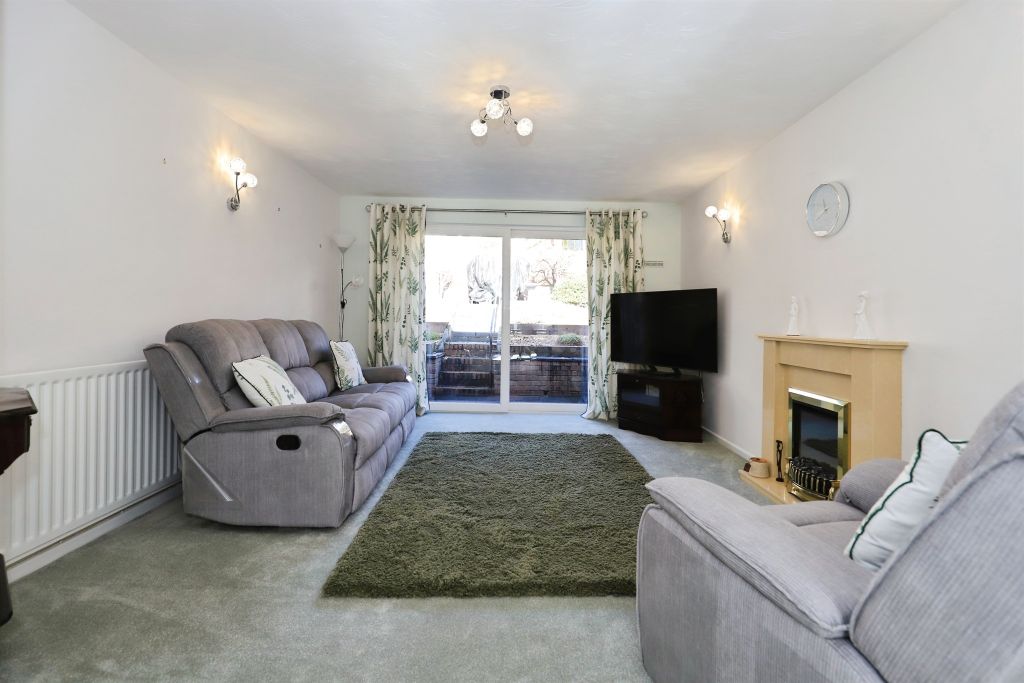 Property photo 3 of 16