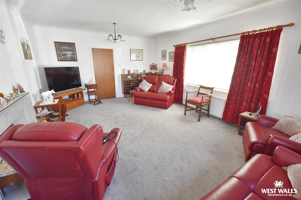 Property photo 2 of 27 14 (65).Jpg