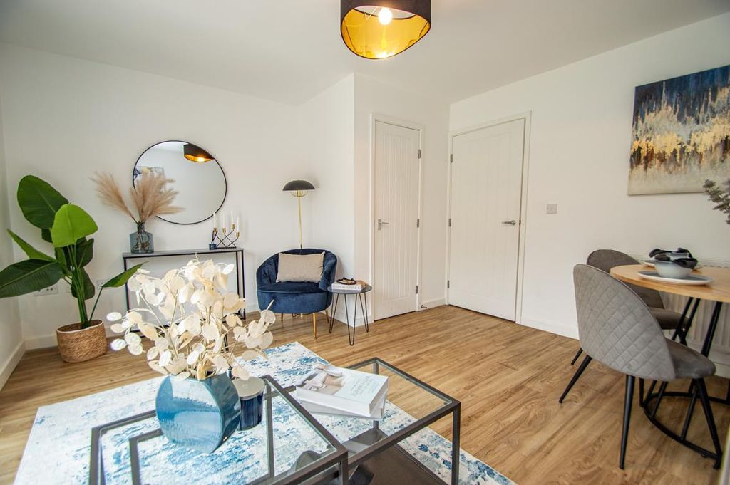 Property photo 3 of 9 Lounge Diner