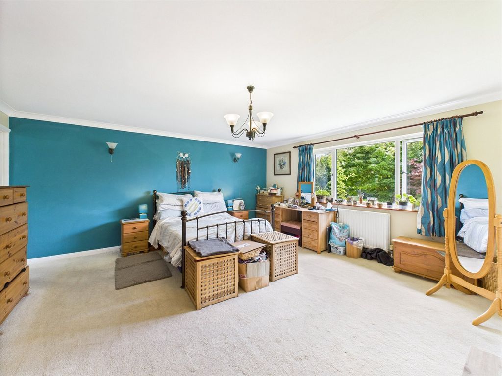 Property photo 3 of 19 Picture No. 04