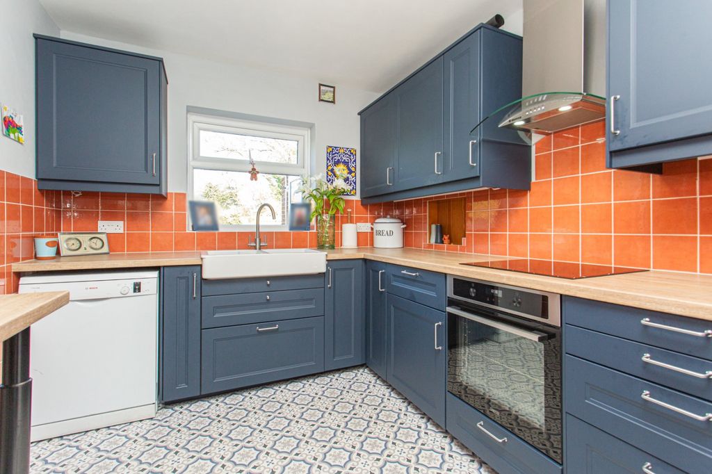 Property photo 3 of 19 Picture 3