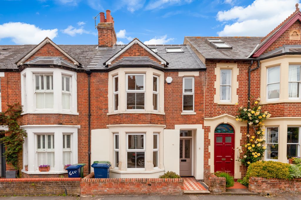 Property photo 1 of 10 Photo 01