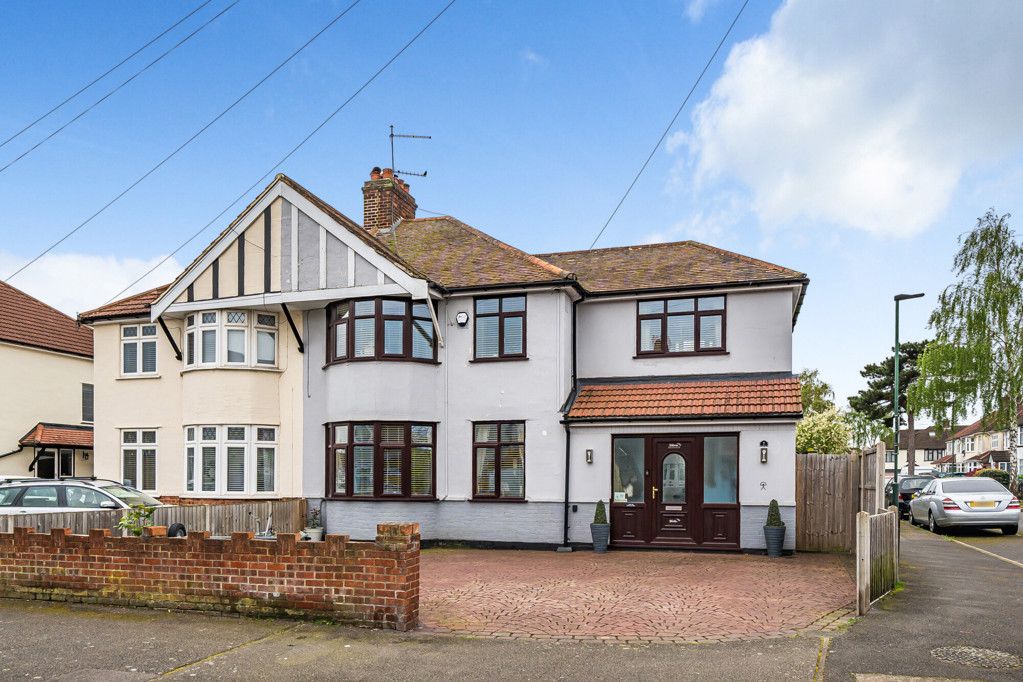 Property photo 1 of 16 External