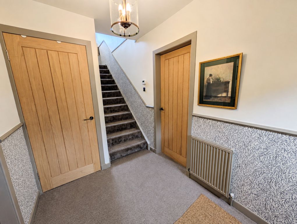 Property photo 2 of 38