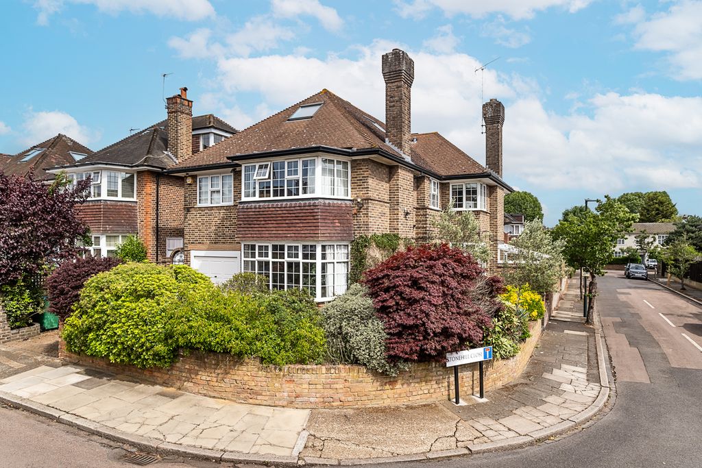 Property photo 1 of 14