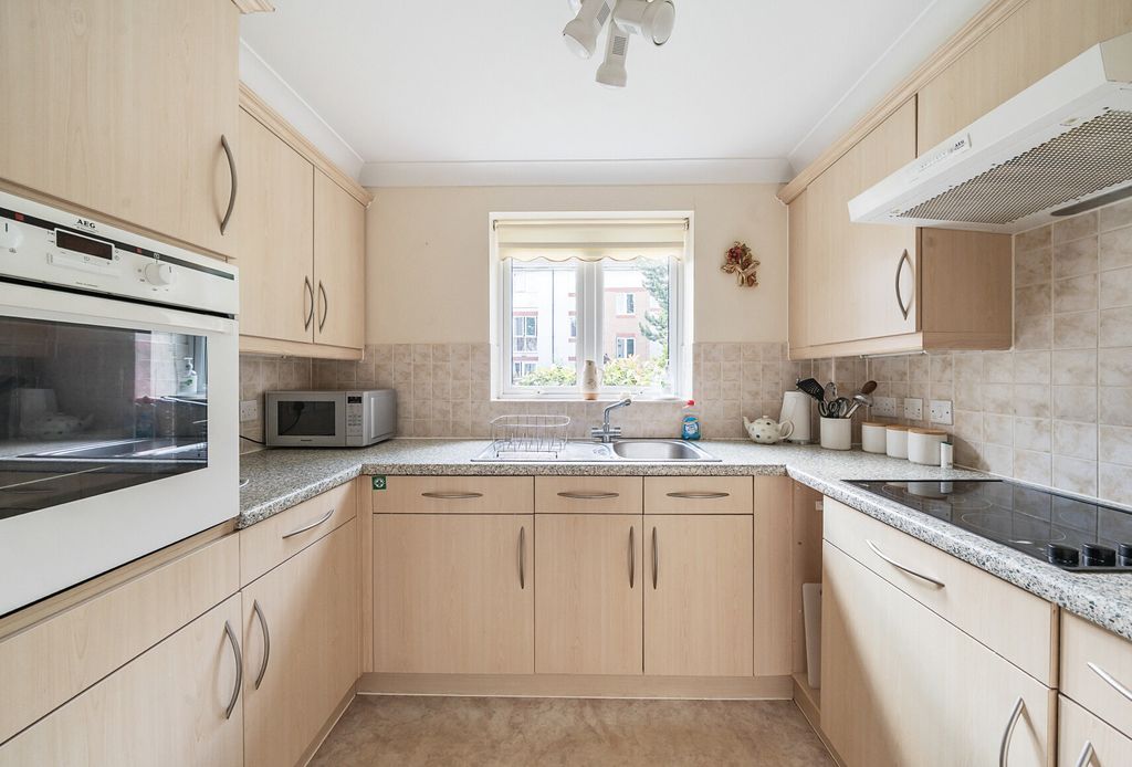 Property photo 3 of 10 1320439-8-6866B99...