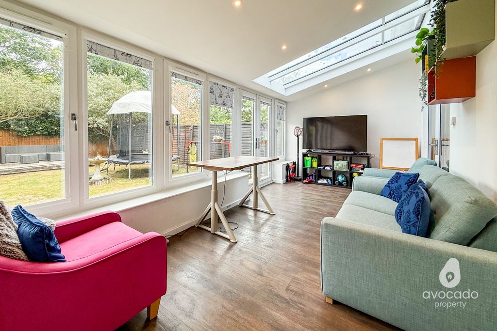 Property photo 3 of 31 5156463