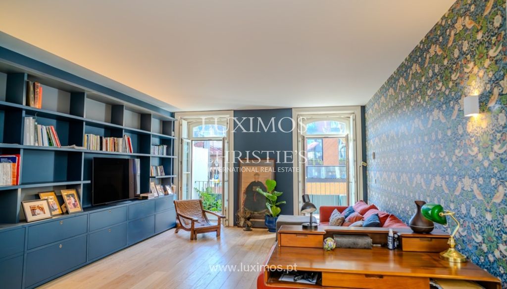 Property photo 1 of 25