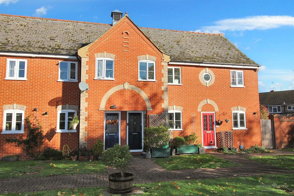 Property photo 1 of 17 Front