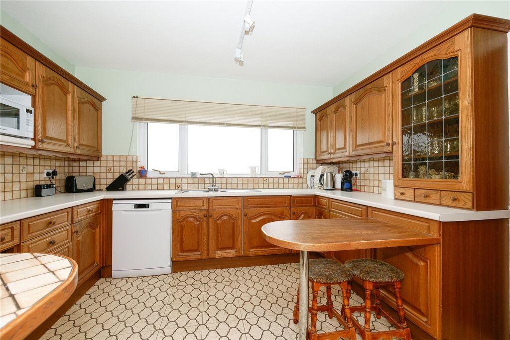 Property photo 3 of 29 Picture No. 08