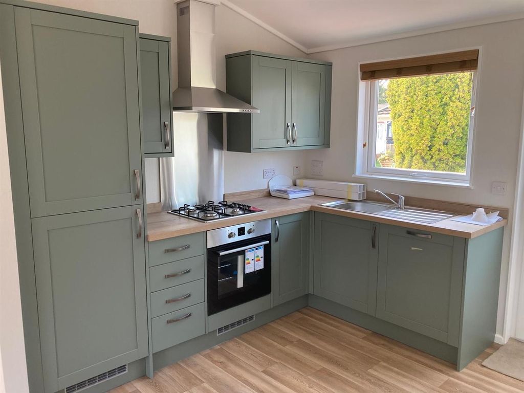 Property photo 3 of 9 5A5E3Fe7-2Ea8-414F-945E-A2d31E637Bd5.Jpg
