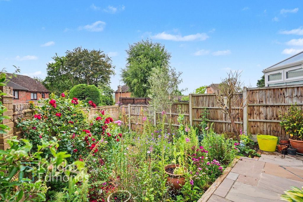 Property photo 3 of 13 Garden