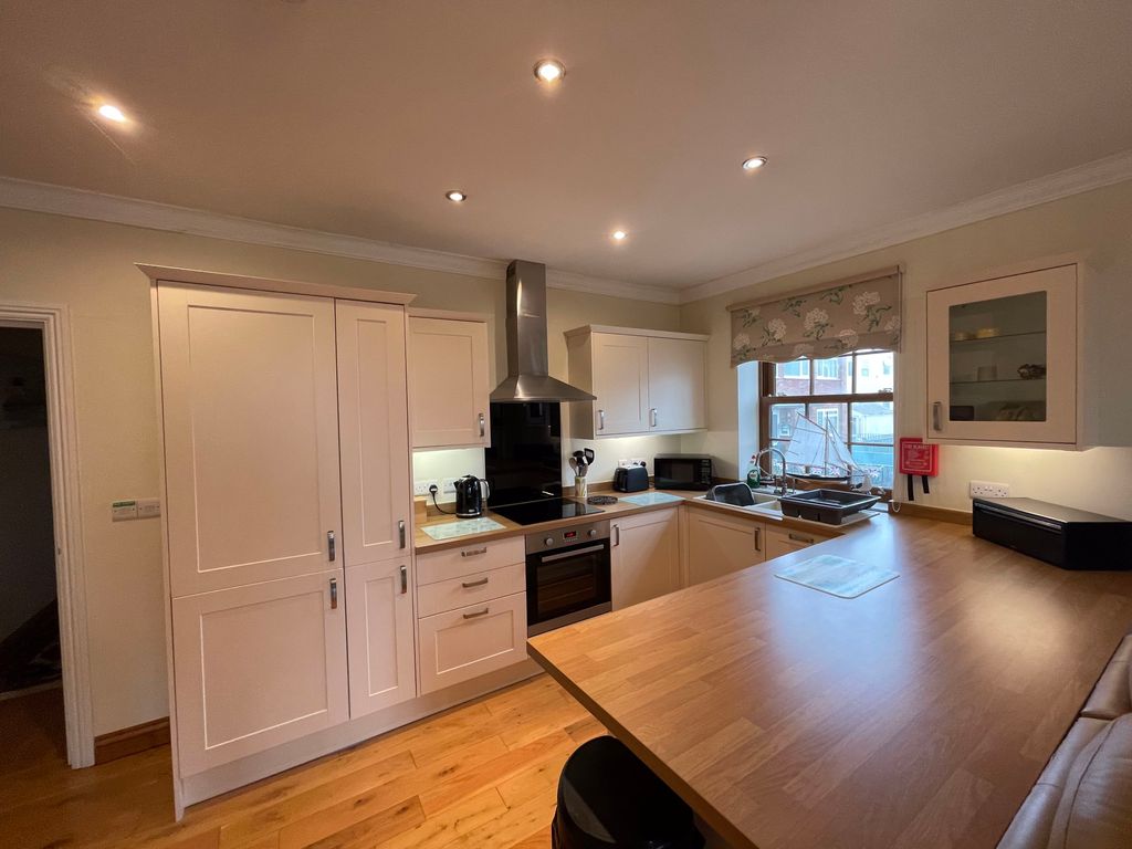 Property photo 2 of 8 Photo 2