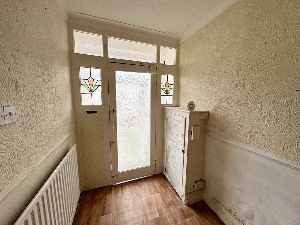 Property photo 3 of 19 Picture No. 02